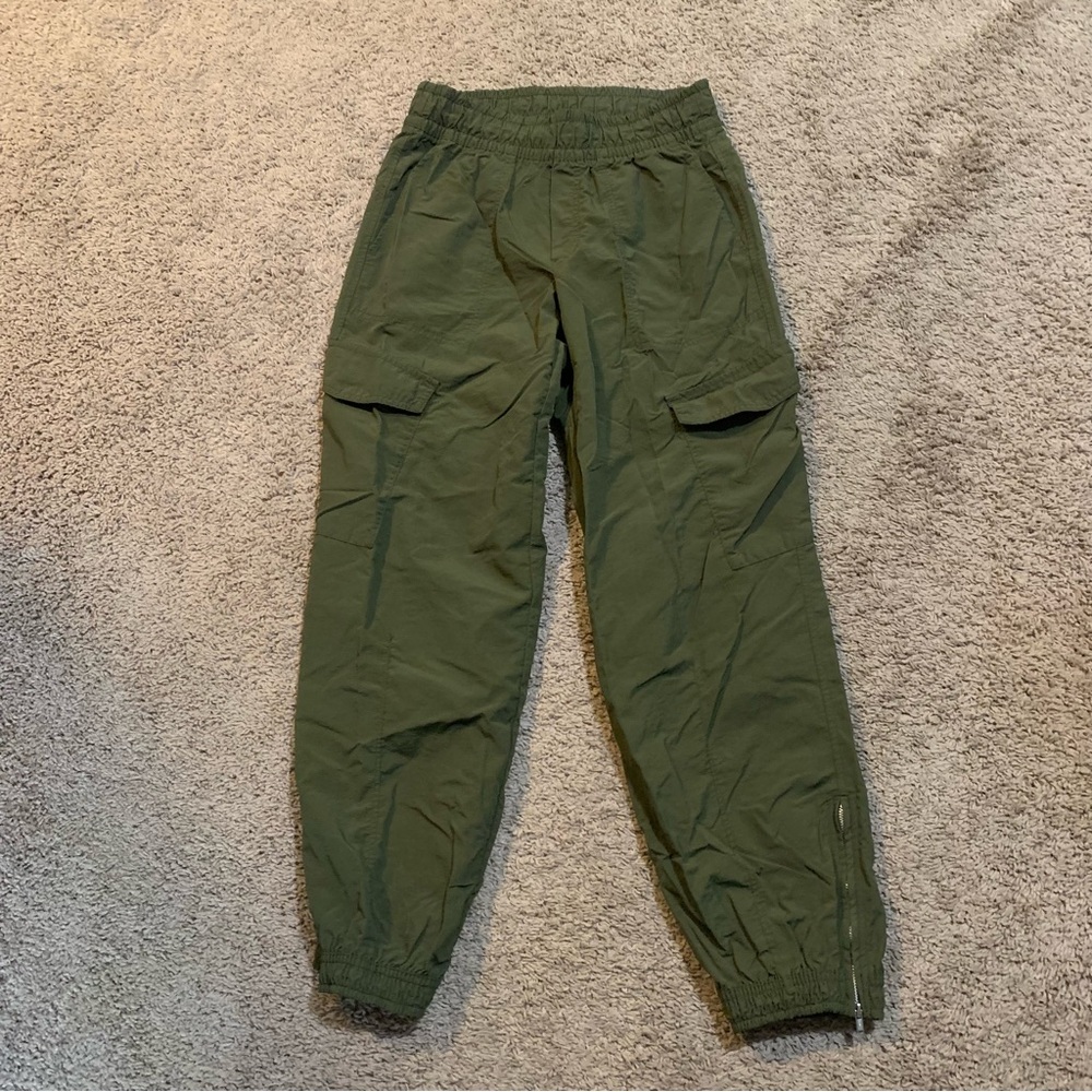 Old Navy Cargo Joggers Green Quick Dry XS